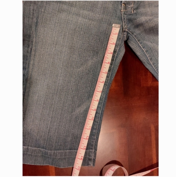 7 For All Mankind shorts - Picture 4 of 9